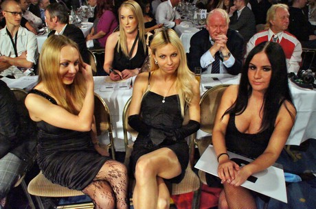 Gala-Dinner-Boxen