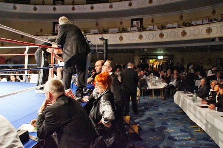 Gala-Dinner-Boxen