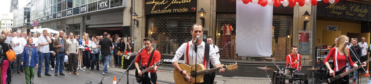 Strassenfest-Marspfortengasse-pano-####