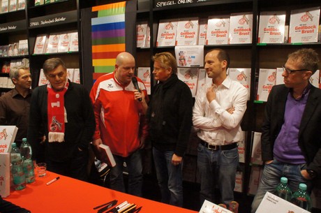 buchpraesentation-alle-fc-akteure