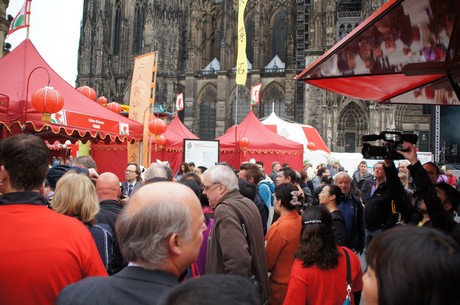 der-drache-tanzt-in-koeln