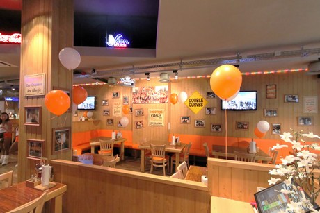 hooters