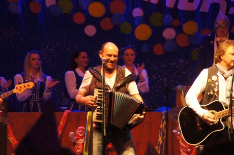 fidele-fordler-sitzung