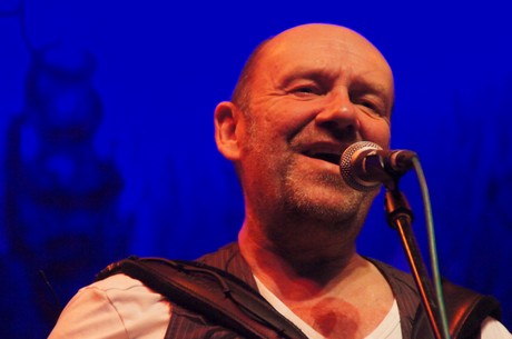 fidele-fordler-sitzung