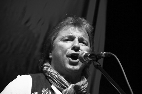fidele-fordler-sitzung