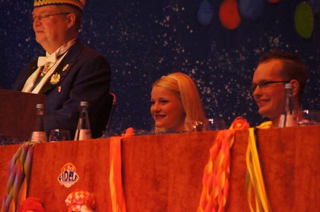 fidele-fordler-sitzung