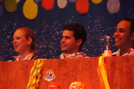 fidele-fordler-sitzung