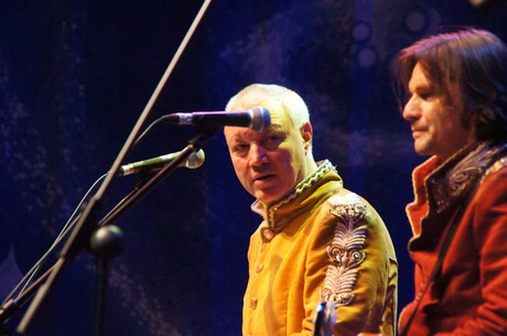 fidele-fordler-sitzung