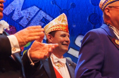 fidele-fordler-sitzung