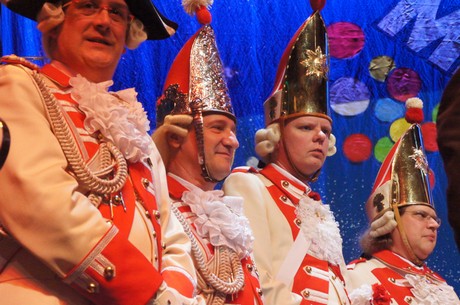 fidele-fordler-sitzung