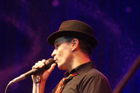 fidele-fordler-sitzung