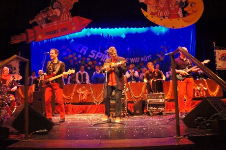 fidele-fordler-sitzung