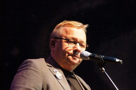 fidele-fordler-sitzung