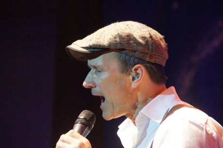 fidele-fordler-sitzung