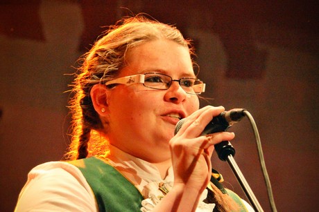 grosse-Kostuemsitzung