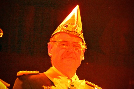 grosse-Kostuemsitzung