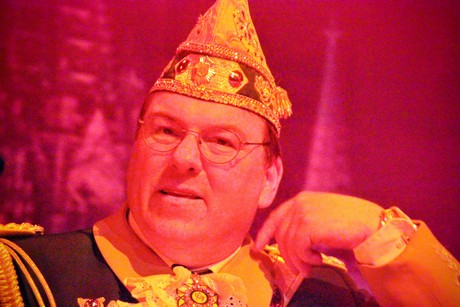 grosse-Kostuemsitzung