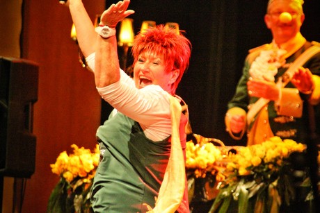 grosse-Kostuemsitzung