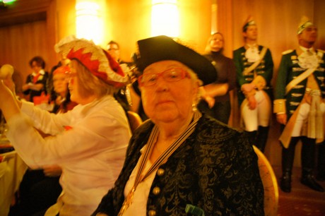 grosse-Kostuemsitzung