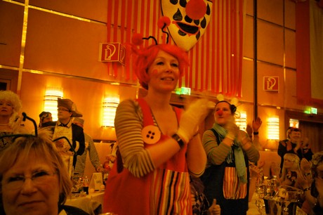 grosse-Kostuemsitzung