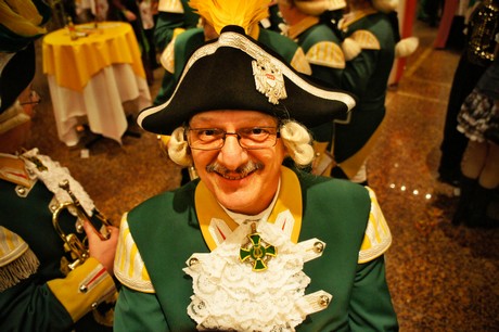 grosse-Kostuemsitzung