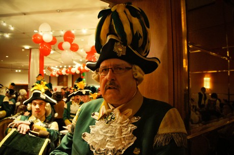 grosse-Kostuemsitzung
