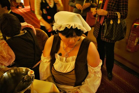 grosse-Kostuemsitzung
