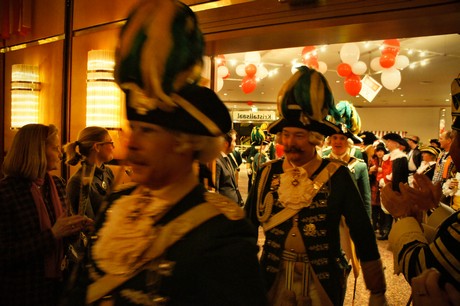 grosse-Kostuemsitzung