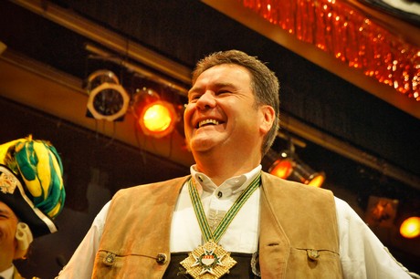 grosse-Kostuemsitzung