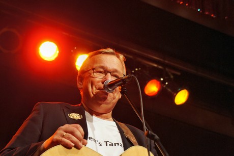 grosse-Kostuemsitzung
