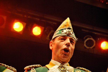 grosse-Kostuemsitzung