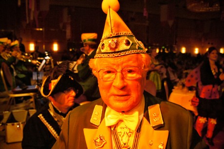 grosse-Kostuemsitzung