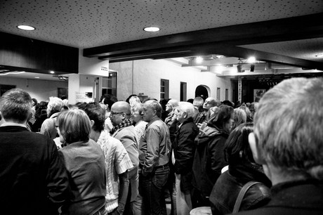 juergen-becker-Der-Kuenstler-ist-anwesend