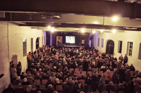 juergen-becker-Der-Kuenstler-ist-anwesend