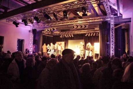 juergen-becker-Der-Kuenstler-ist-anwesend
