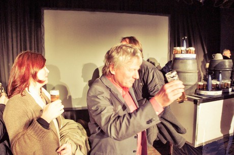 juergen-becker-Der-Kuenstler-ist-anwesend