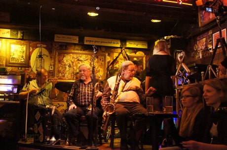 konzert-in-papa-joes-jazzlokal