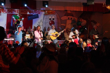 kostuemsitzung