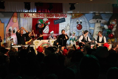kostuemsitzung