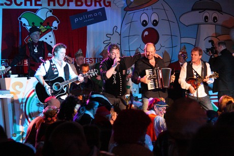 kostuemsitzung