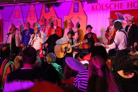 kostuemsitzung