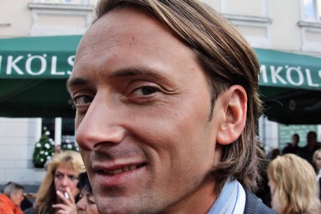 langer-tisch