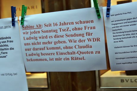 protestaktion-auf-dem-wallrafplatz