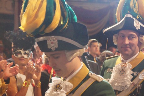sitzung-der-aidshilfe