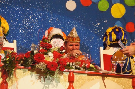 sitzung-der-aidshilfe