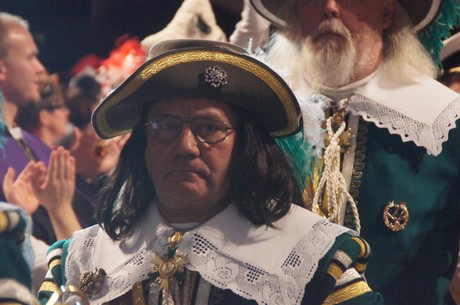 sitzung-der-aidshilfe
