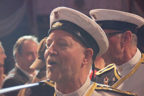 sitzung-der-aidshilfe