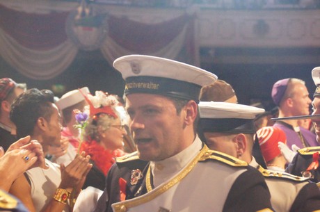 sitzung-der-aidshilfe