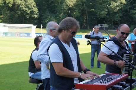 saisoneroeffnung-fc-viktoria