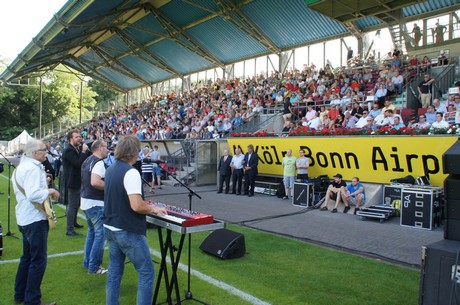 saisoneroeffnung-fc-viktoria